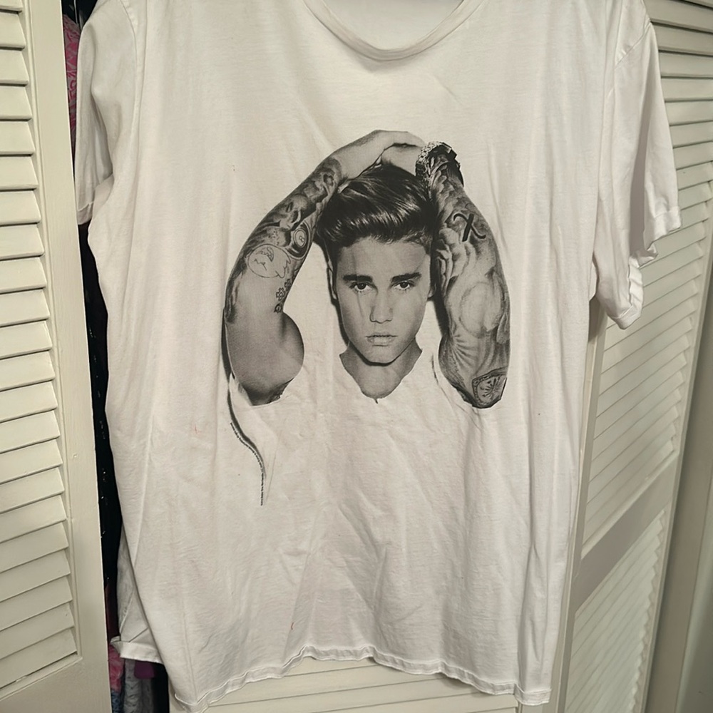 Asos justin Bieber graphic tee size US 22